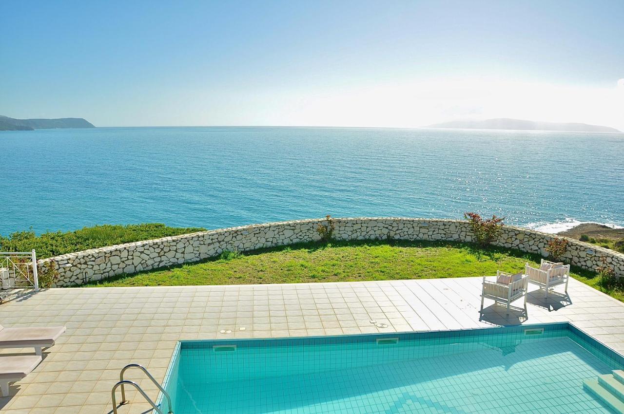 Seafront Villa Kefaloniaprivatevillas トラペザキ エクステリア 写真