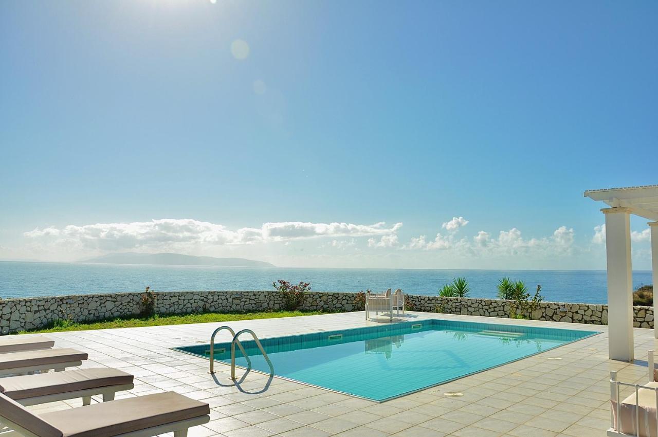 Seafront Villa Kefaloniaprivatevillas トラペザキ エクステリア 写真