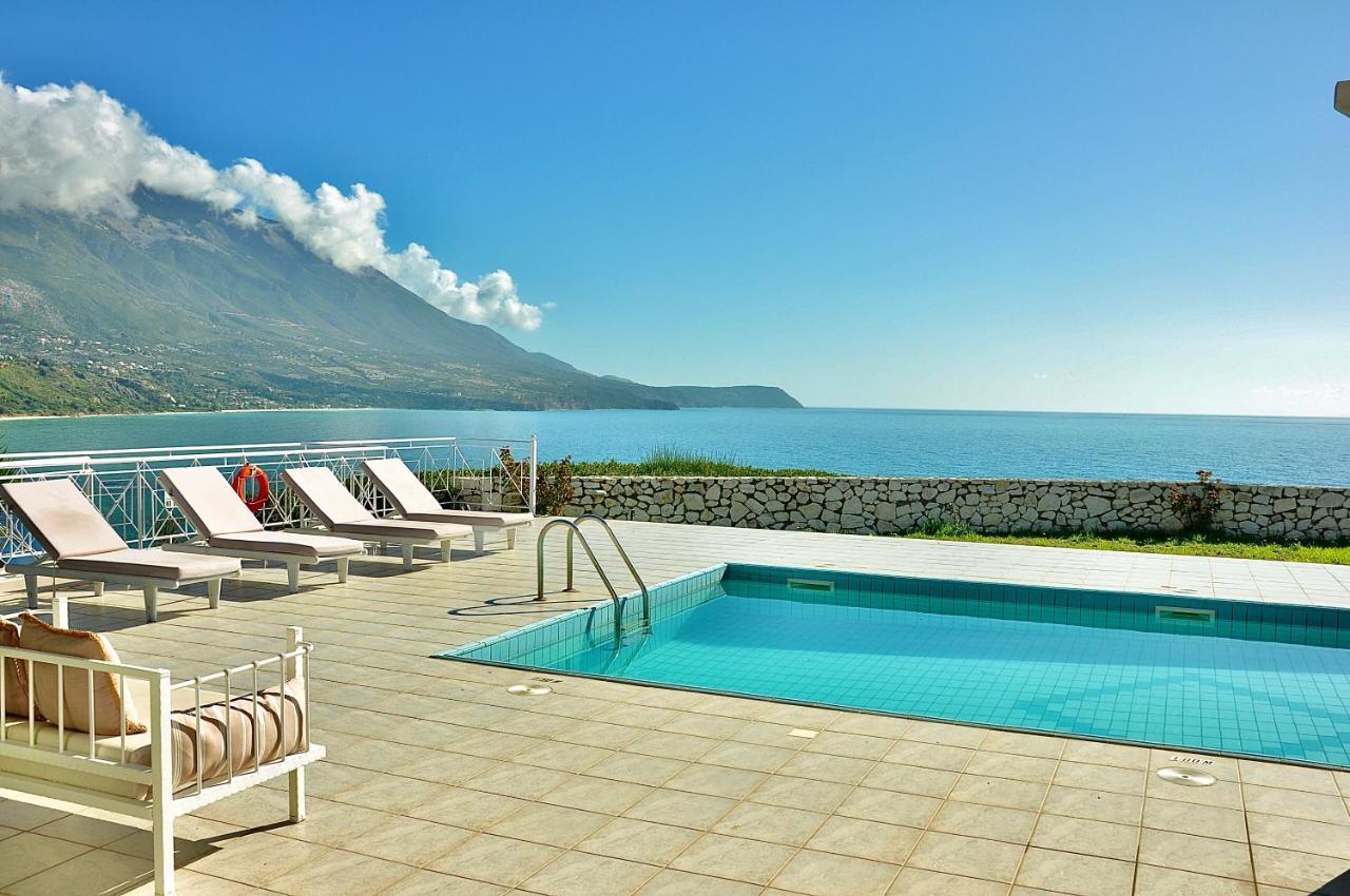 Seafront Villa Kefaloniaprivatevillas トラペザキ エクステリア 写真